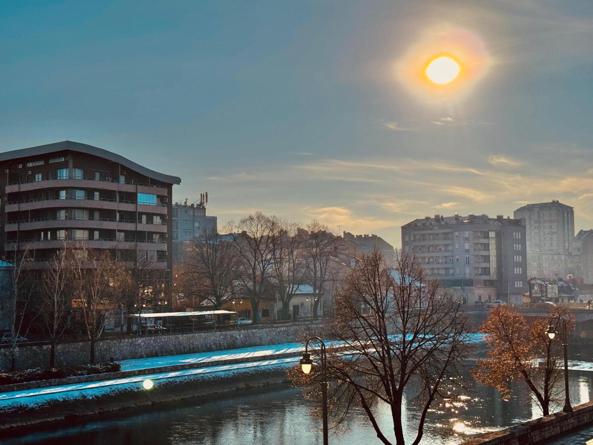 Apartment By The River Ni Exterior foto