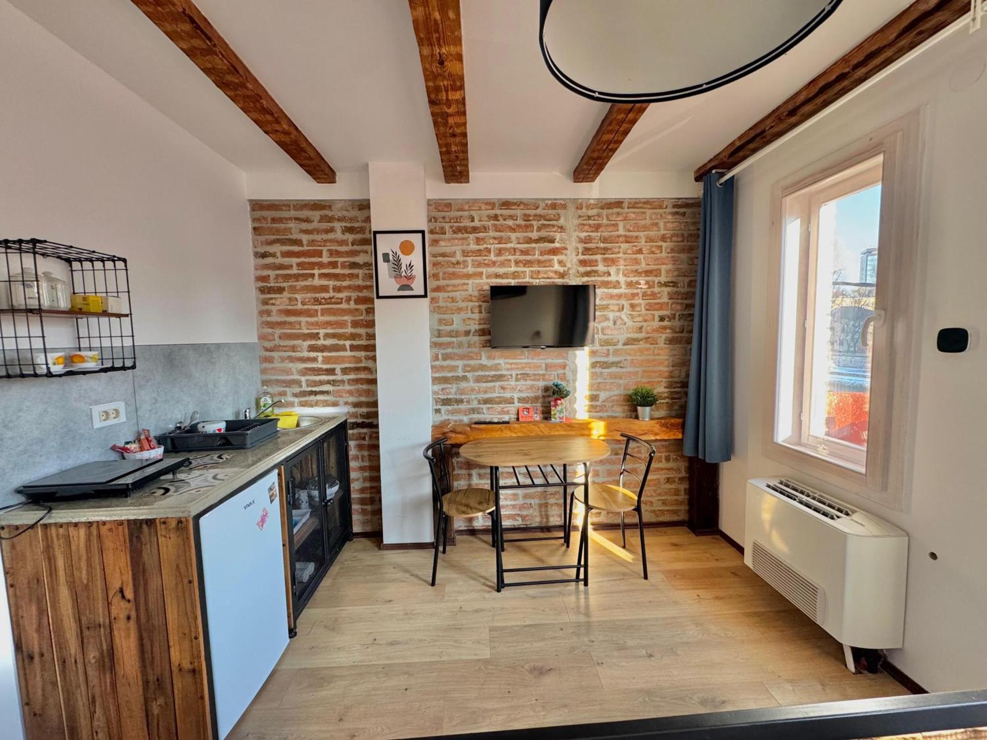 Apartment By The River Ni Exterior foto